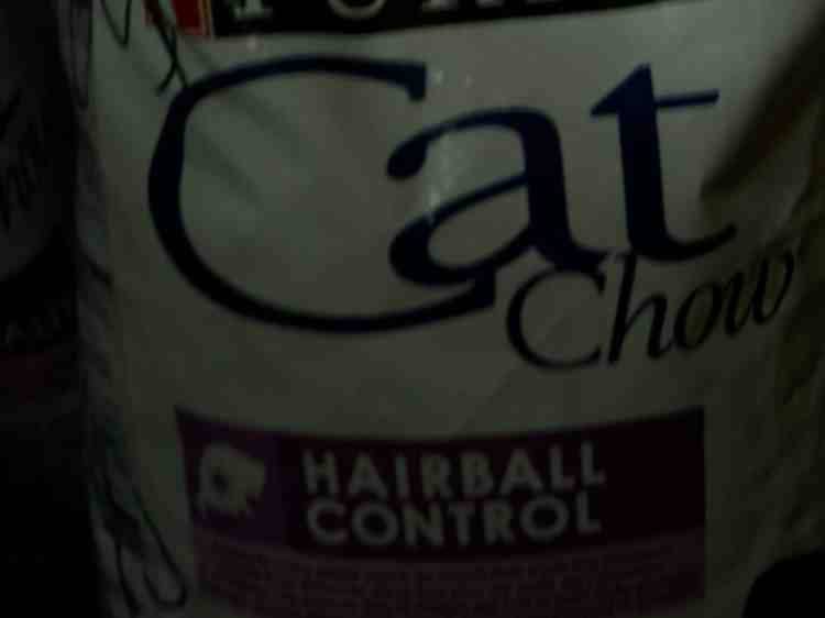 Cat Chow Hairball Control (Кэт Чау от комков шерсти)